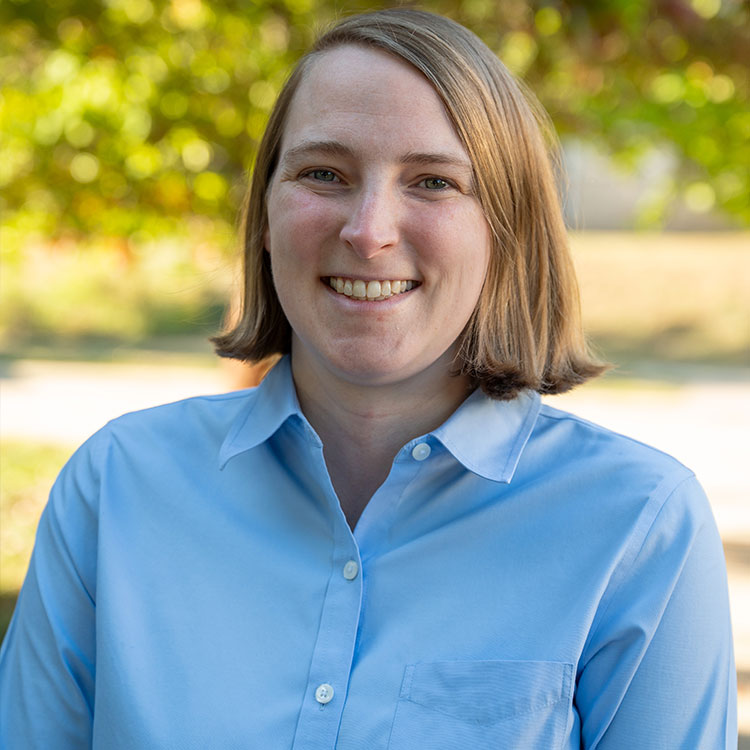 Amanda Shaw with Alpine Private Wealth in St. Louis, MO
